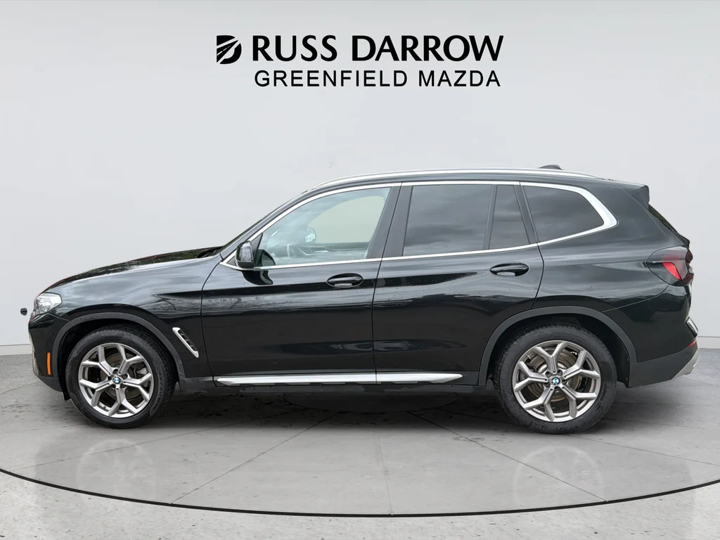 Used 2023 White BMW xDrive30i image 2