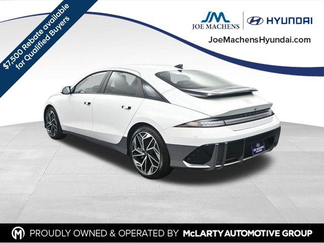 New 2025 White Hyundai SEL image 6