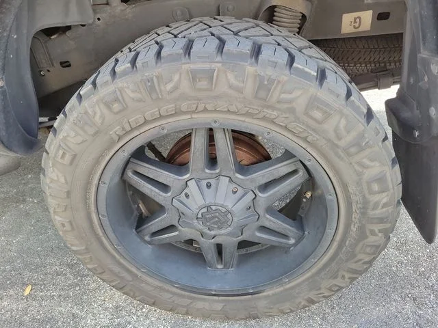 Used 2014 Black Toyota Base image 3