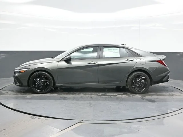 New 2026 Gray Hyundai SEL Sport image 4