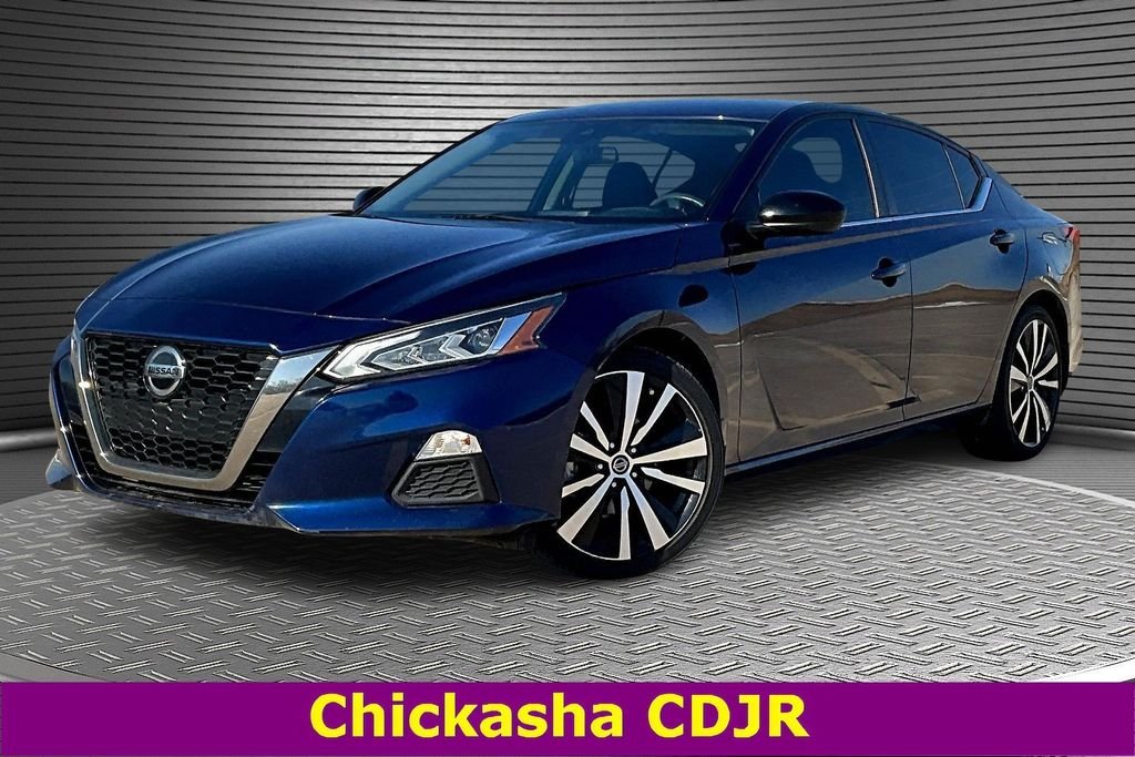 2022 Nissan Altima SR