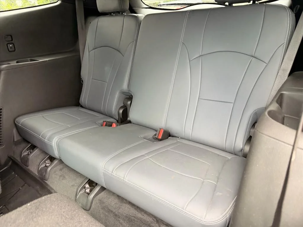 Used 2022 Blue Buick Essence image 11