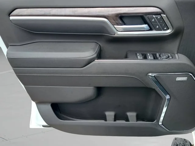 New 2026 Summit White Chevrolet LTZ image 16
