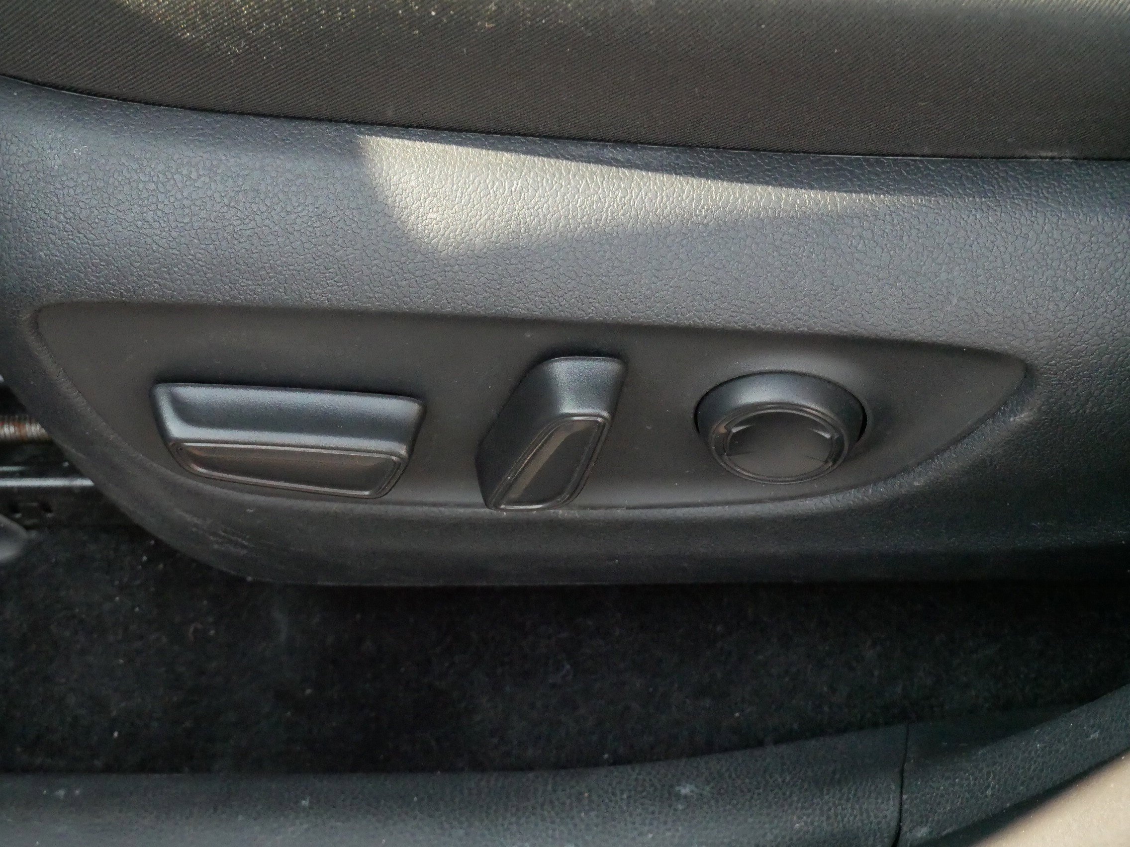Certified Used 2025 ATTITUDE BLACK MC. Toyota XLE image 20