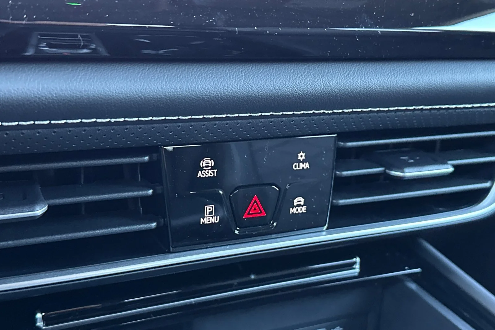 2026 Volkswagen Atlas SE w/Tech - Photo 21