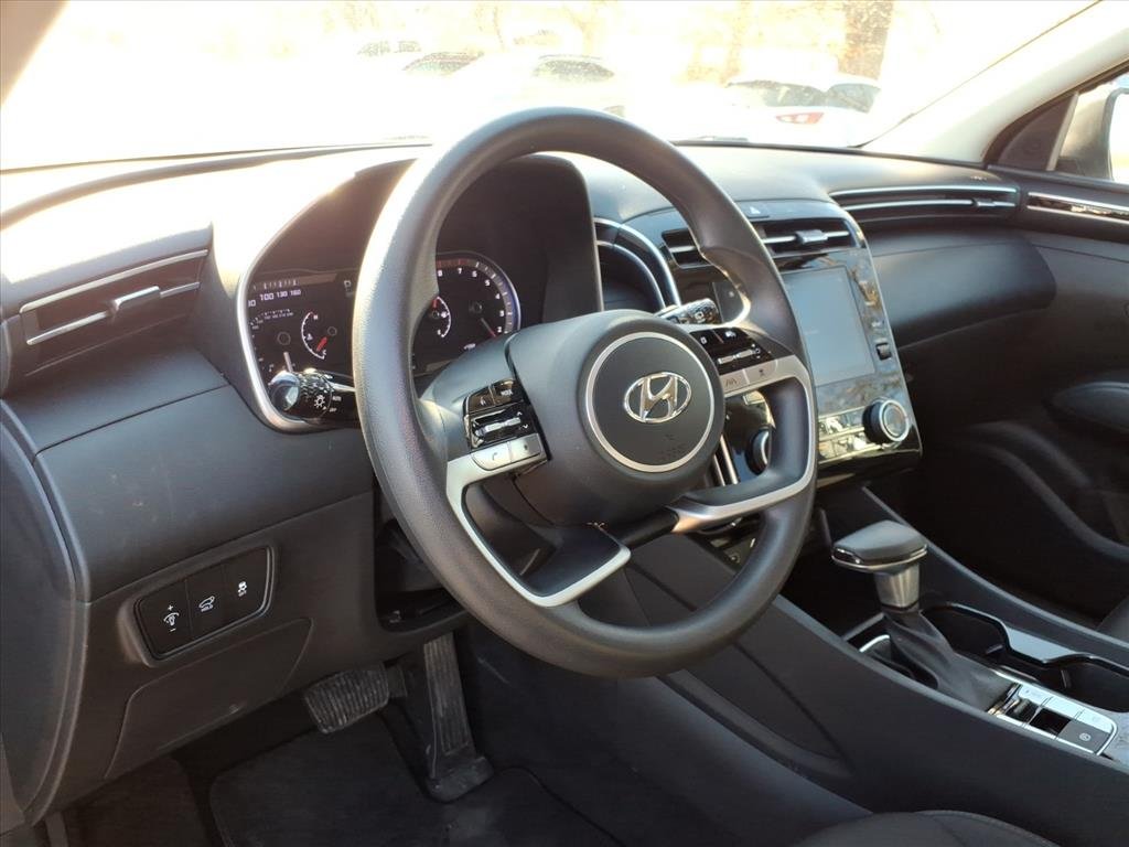 Used 2023 Shimmering Silver Metallic Hyundai SEL image 27