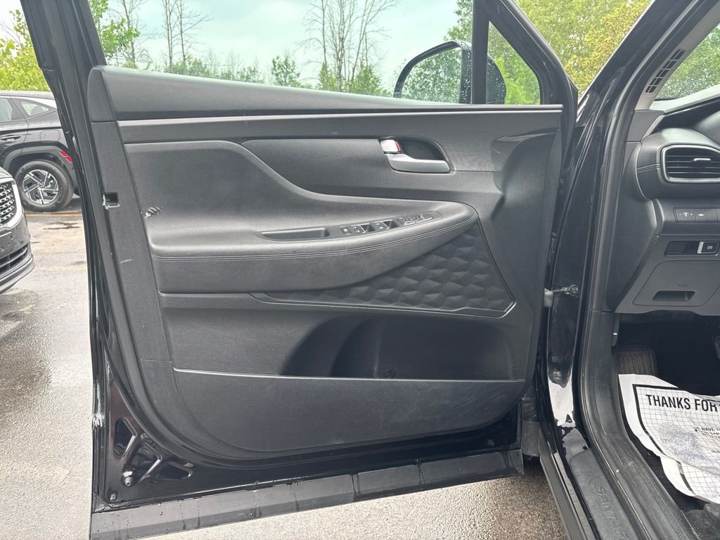 Used 2021 Black Hyundai SEL image 16