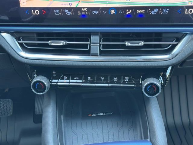 2025 Chevrolet Equinox EV 1LT - Photo 28