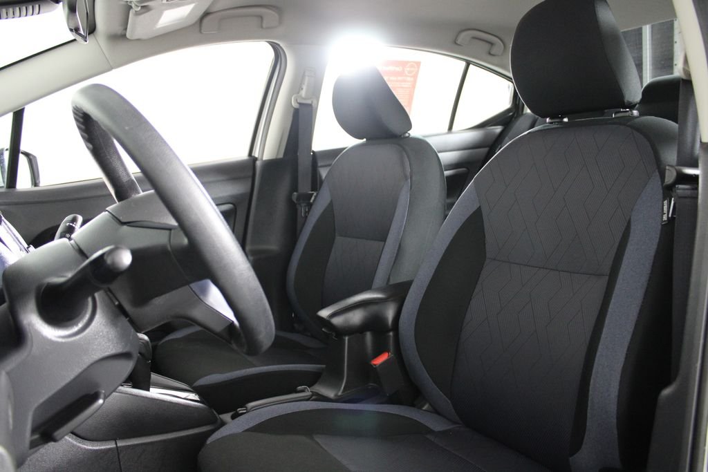 2025 Nissan Versa Sedan SV - Photo 18