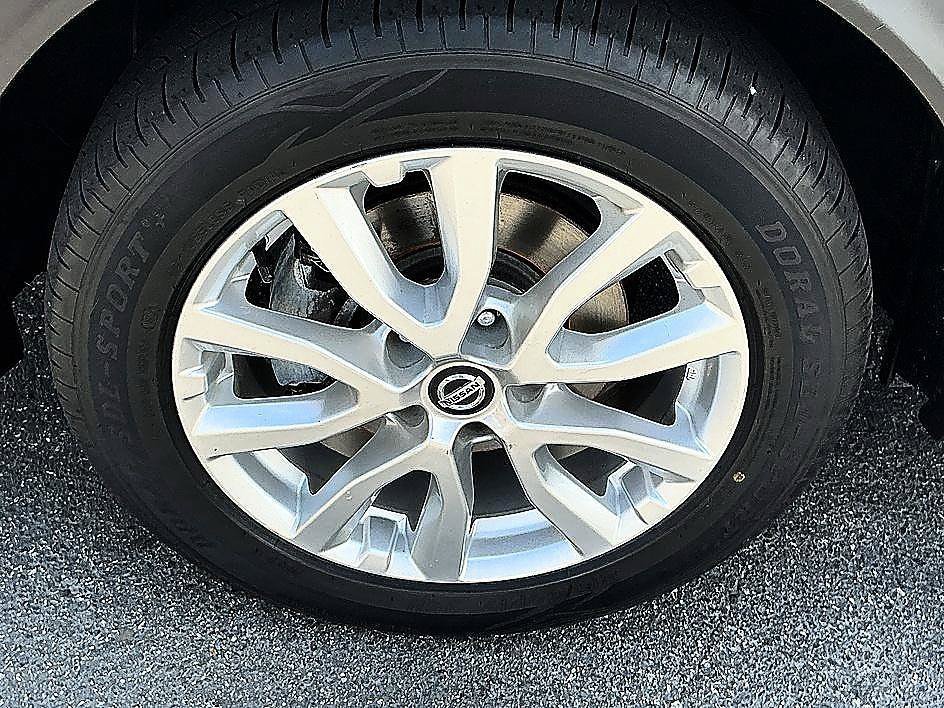 Used 2021 Gun Metallic Nissan S image 10