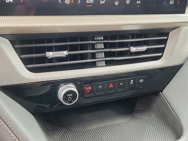 2026 Ford Explorer Active - Photo 15
