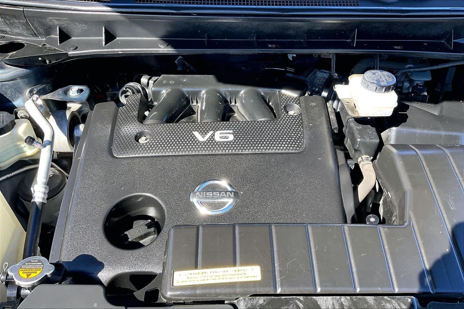 Used 2014 Graphite Blue Metallic Nissan SV image 28