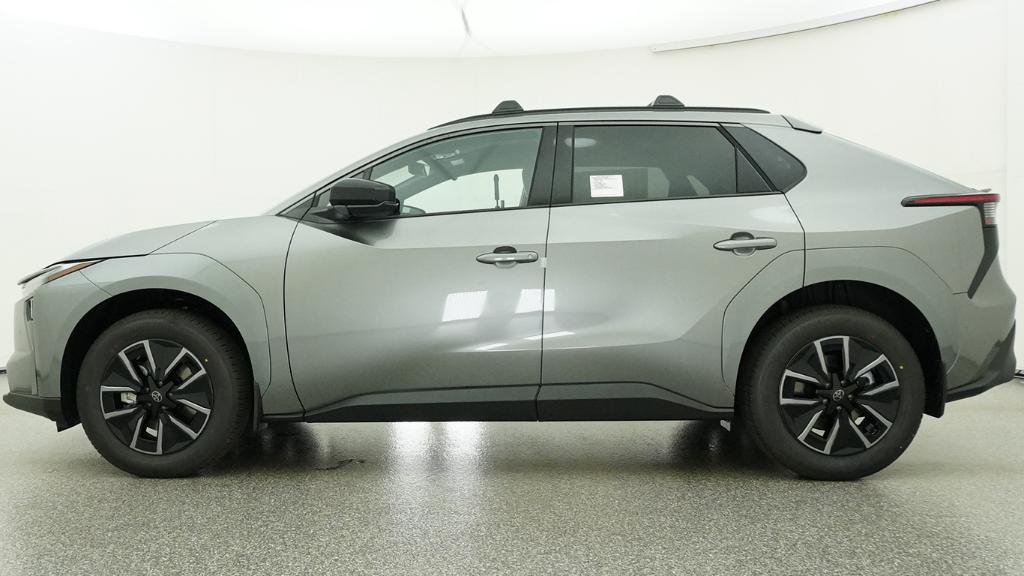 New 2026 Heavy Metal Toyota XLE image 37