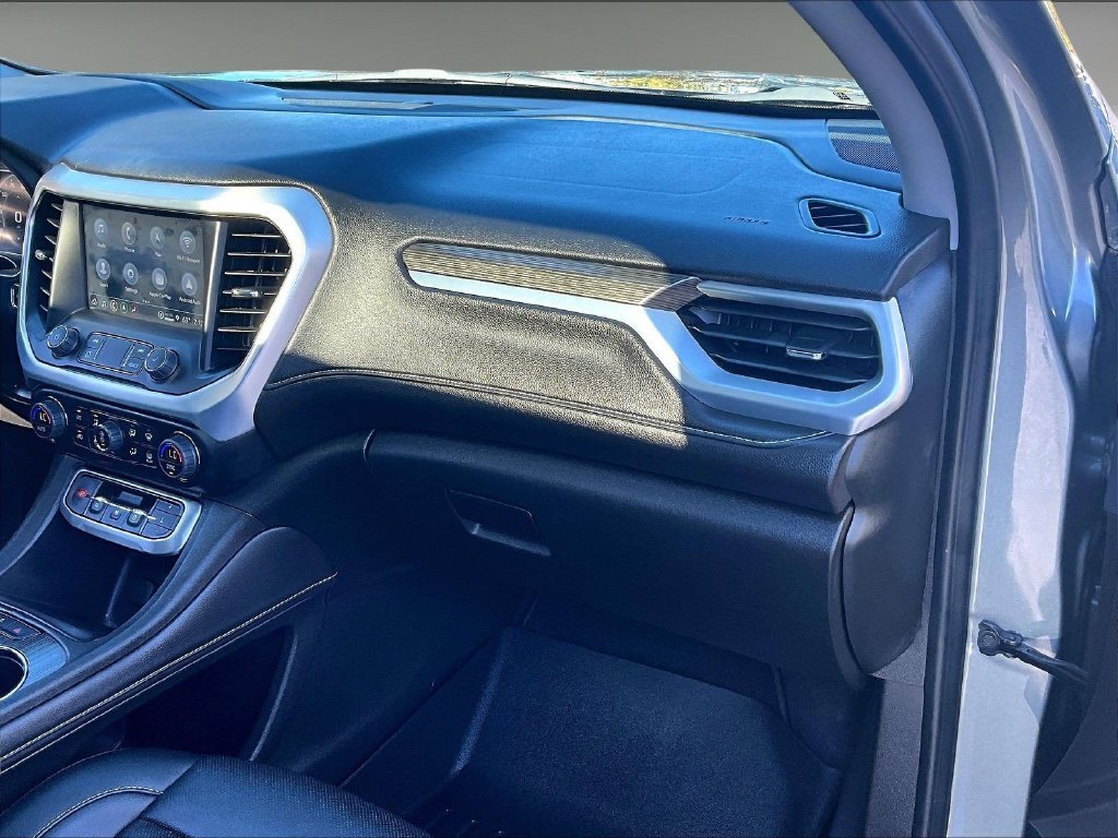 Used 2023 Silver GMC SLT image 13