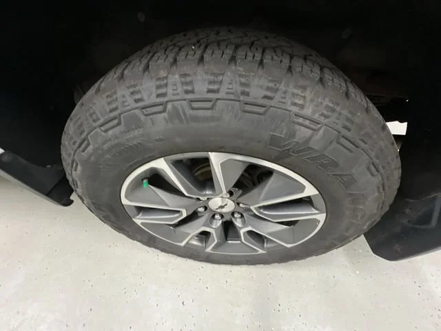 Certified Used 2020 SUMMIT WHITE Chevrolet RST image 33