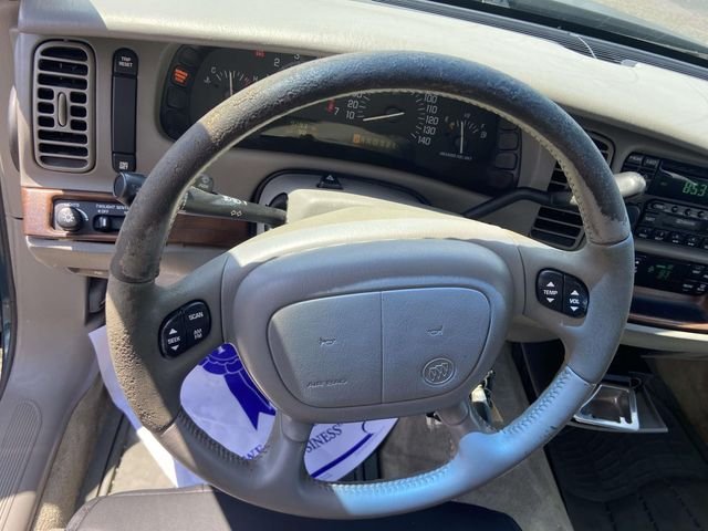 Used 2000 Green Buick Base image 13