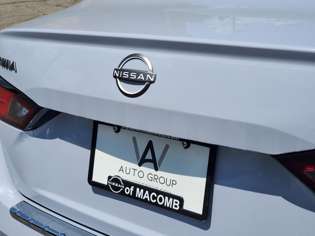 Used 2023 GRAY SKY PEARL Nissan 2.5 SR image 6