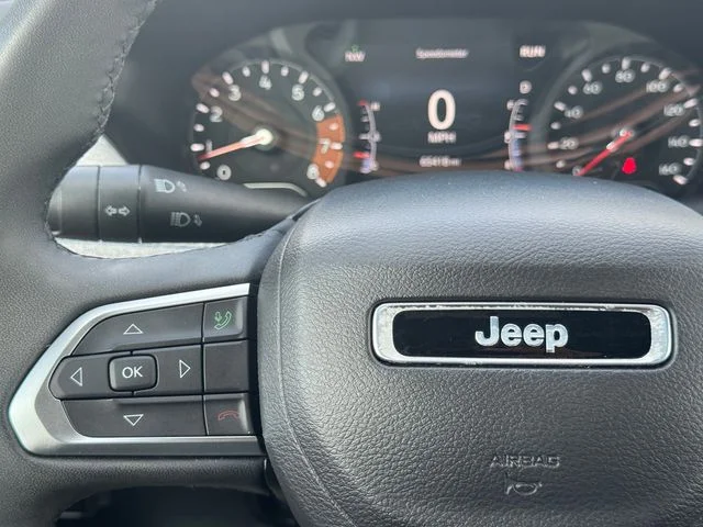 Certified Used 2024 White Jeep Latitude image 24