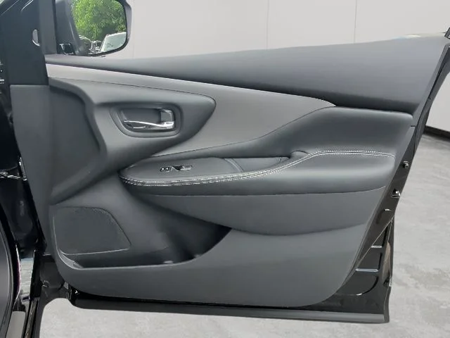 Used 2023 Black Nissan SV image 41