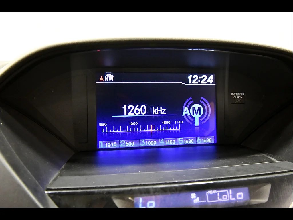 Used 2014 Taffeta White Honda EX-L image 24