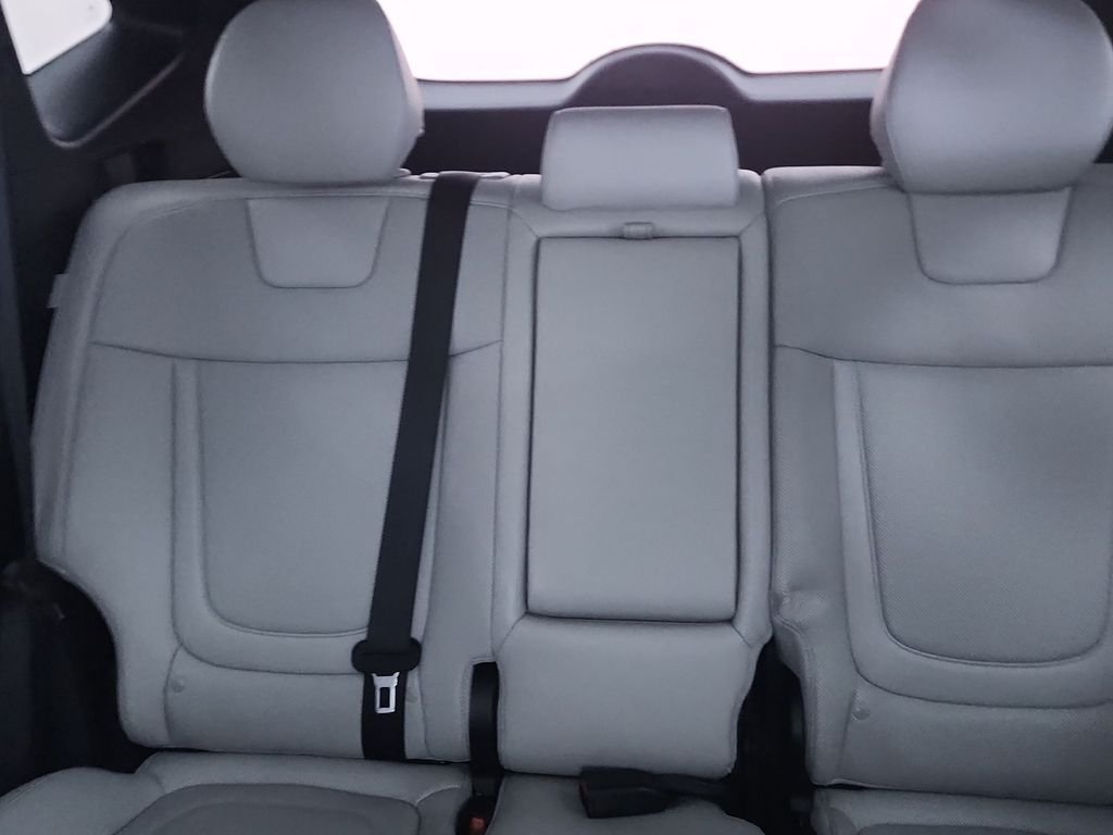 Used 2025 White Hyundai Limited image 22