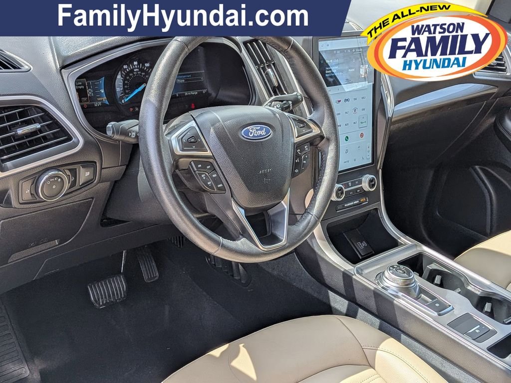 Used 2024 Gray Ford SEL image 11