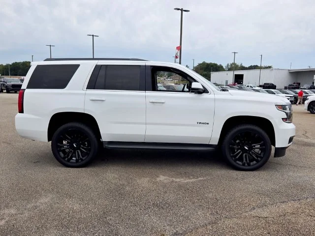 Used 2018 White Chevrolet LS image 15
