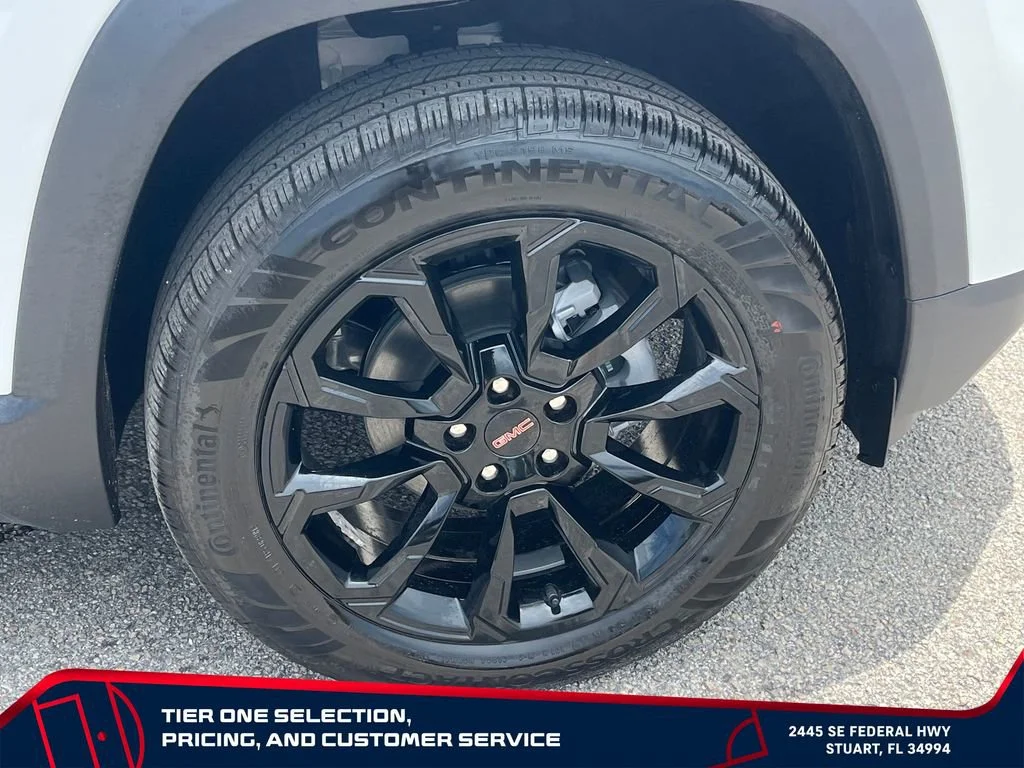 New 2026 Summit White GMC Elevation image 18