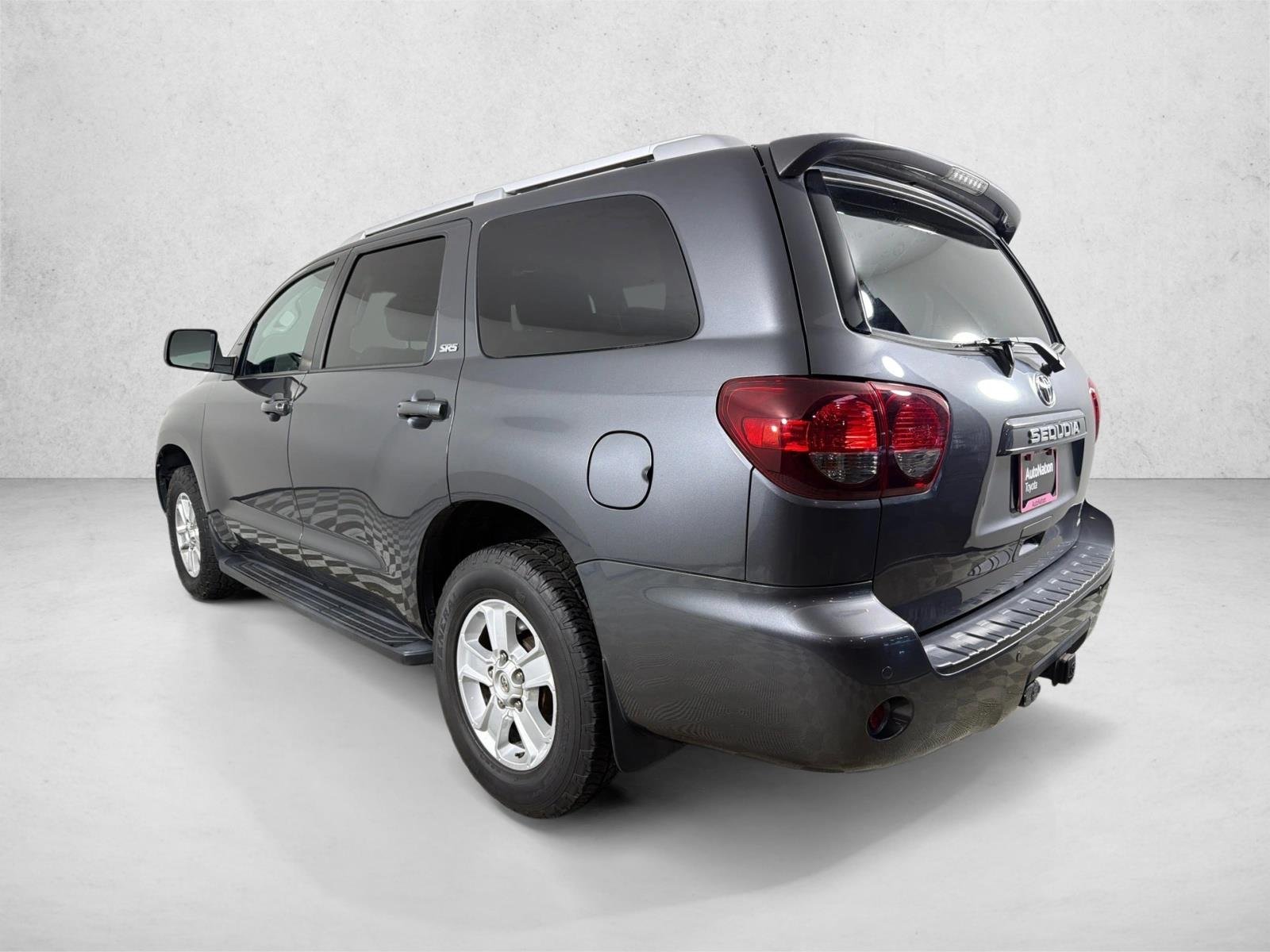 Used 2019 Magnetic Gray Metallic Toyota SR5 image 7
