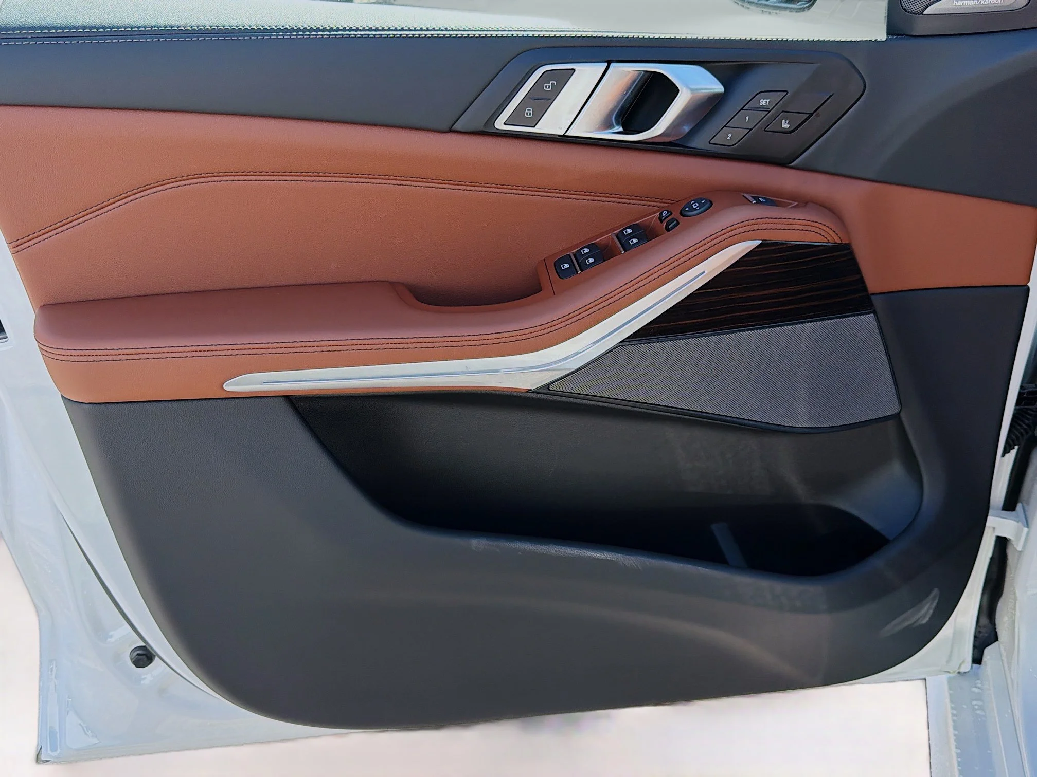 New 2026 Alpine White BMW xDrive40i image 21