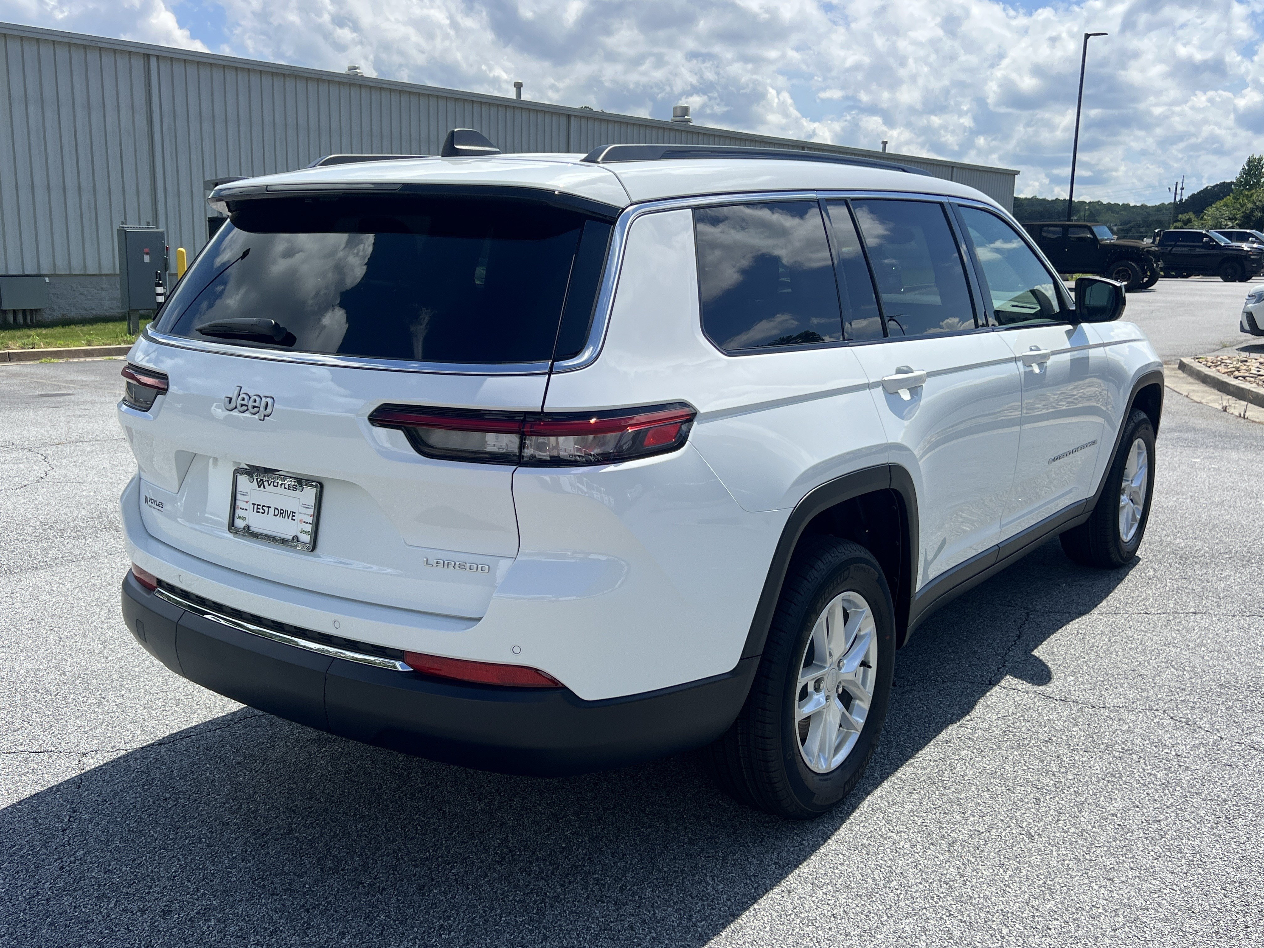 New 2026 Bright White Clearcoat Jeep Laredo image 8