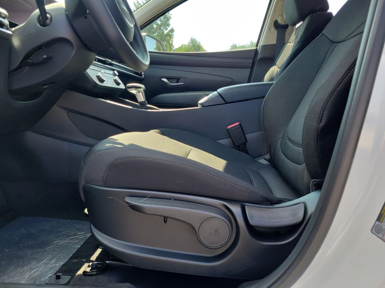 New 2026 Serenity White Pearl Hyundai SE AWD image 16