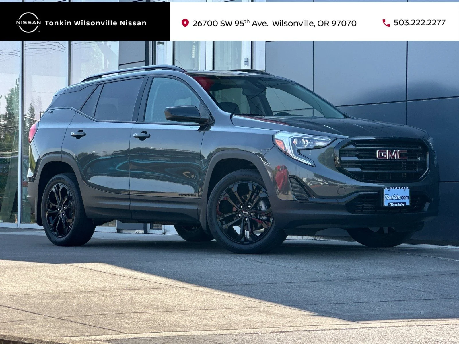 Used 2020 Graphite Gray Metallic GMC SLE image 1
