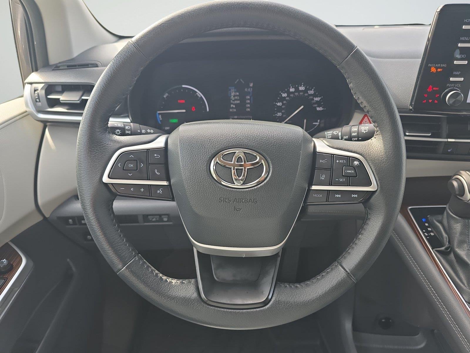 Used 2024 Predawn Gray Mica Toyota XLE image 10