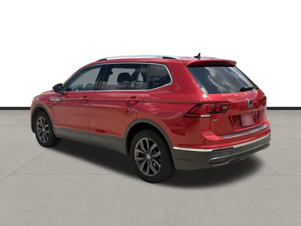 Used 2022 Kings Red Metallic Volkswagen 2.0T SE image 7