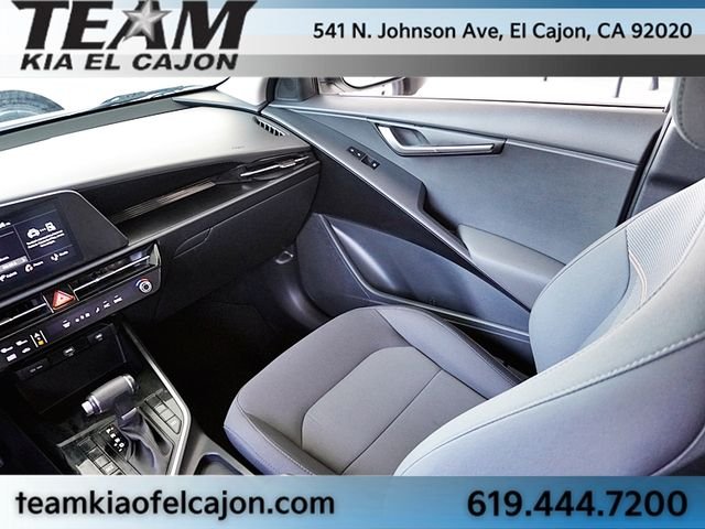 Used 2024 White Kia LX image 21
