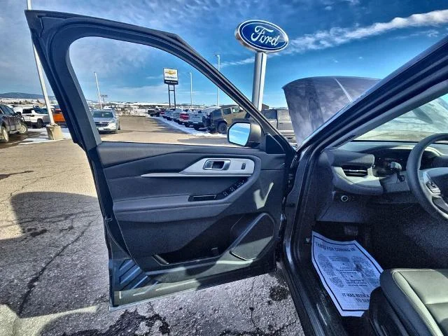 New 2026 Carbonized Gray Metallic Ford Active image 60