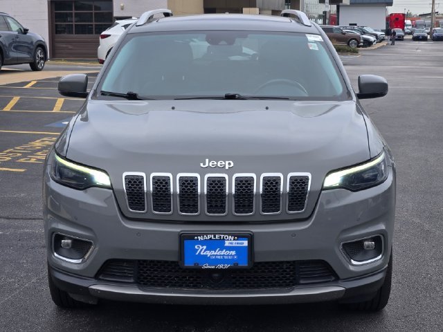 Used 2020 Gray Jeep Limited image 2