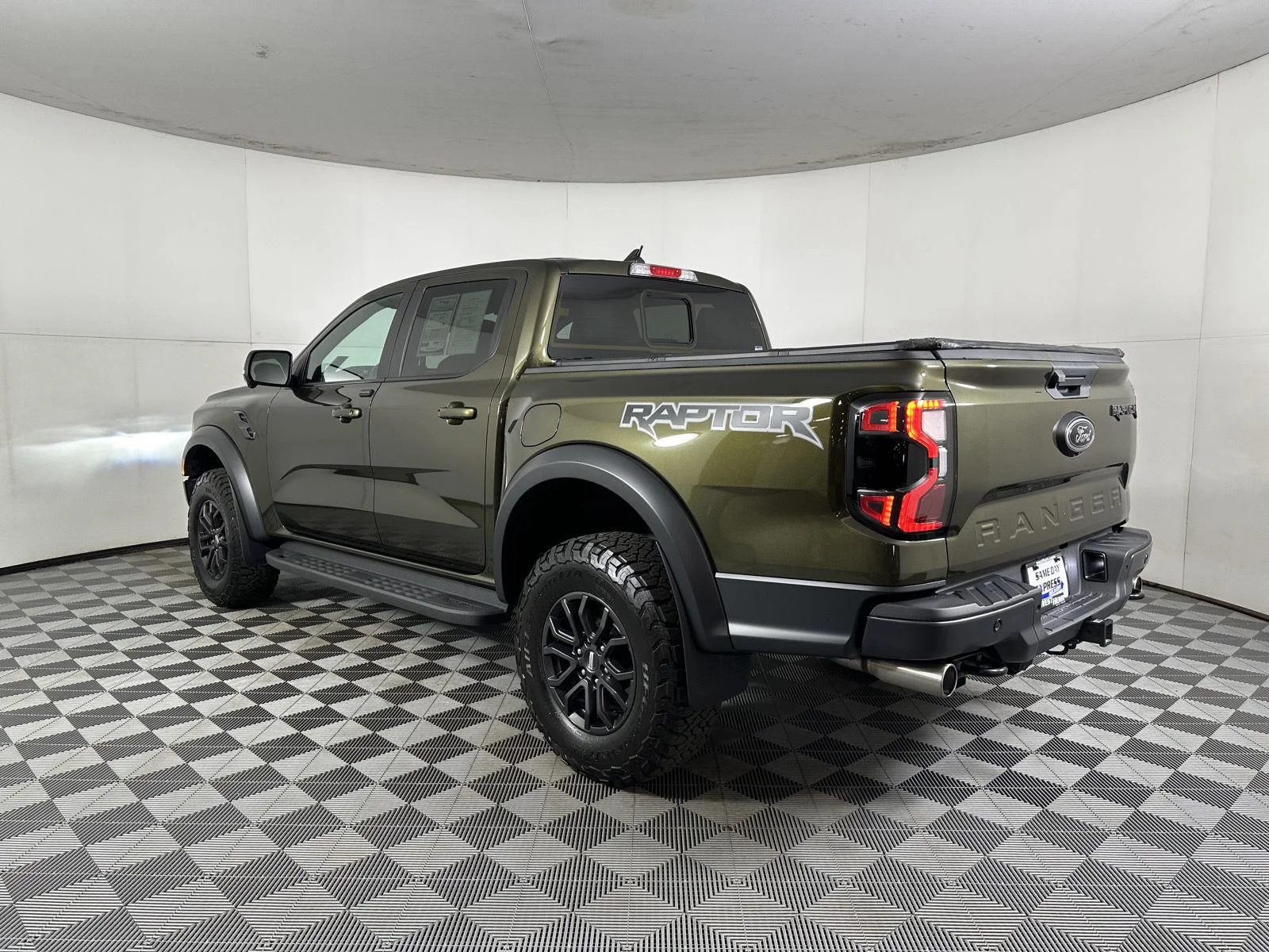 Used 2025 Shelter Green Ford Raptor image 6