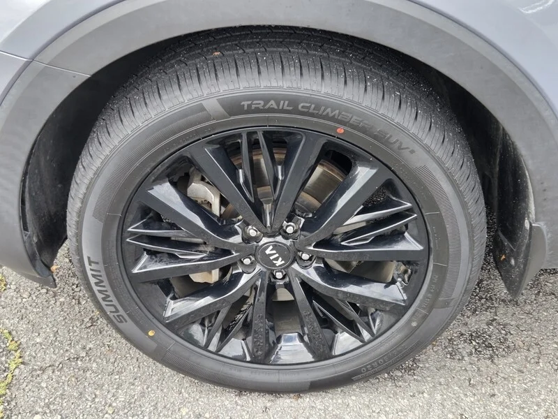 Used 2020 Everlasting Silver KIA SX image 20