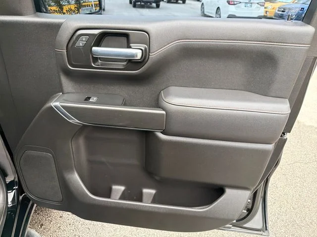 Used 2021 Black GMC AT4 image 22