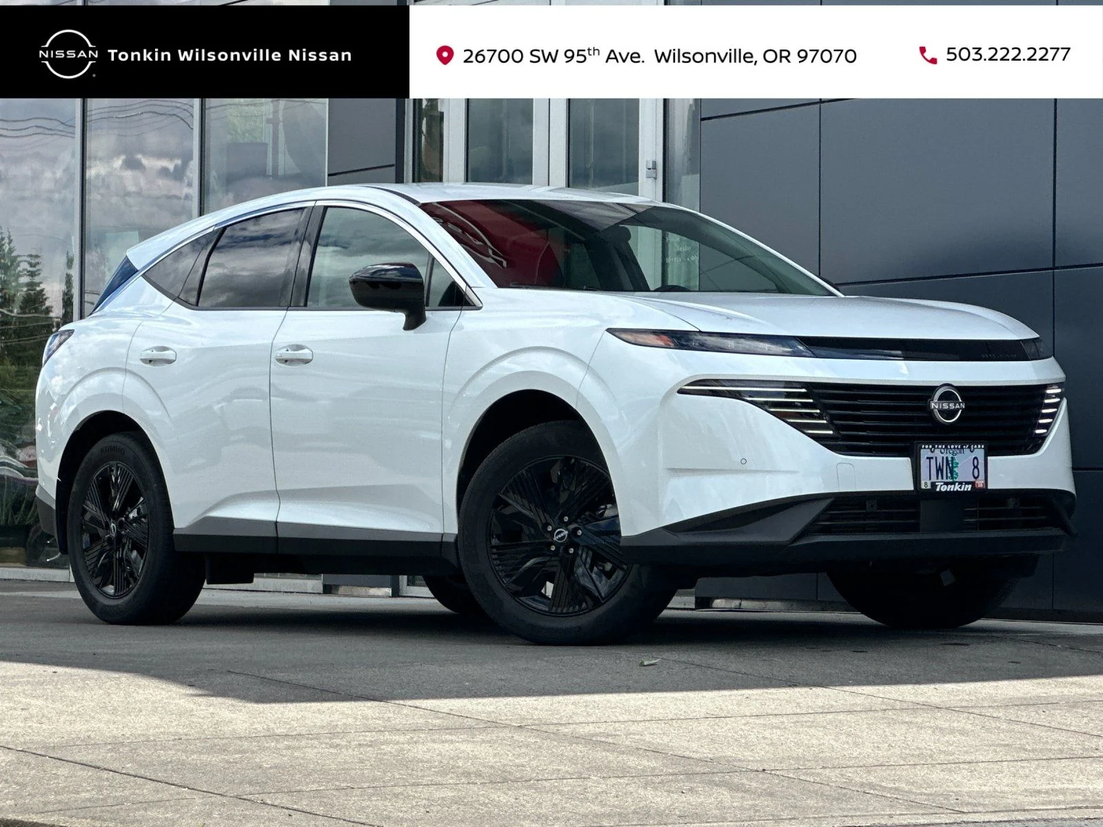 Used 2025 Everest White Pearl Tricoat Nissan SV image 1