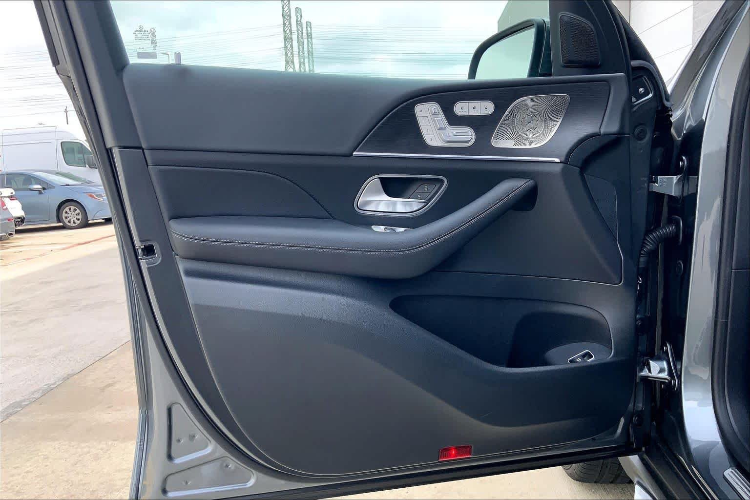 2025 Mercedes-Benz GLE GLE350 - Photo 32