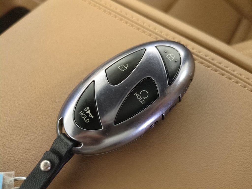 Used 2026 Black Hyundai Calligraphy image 41