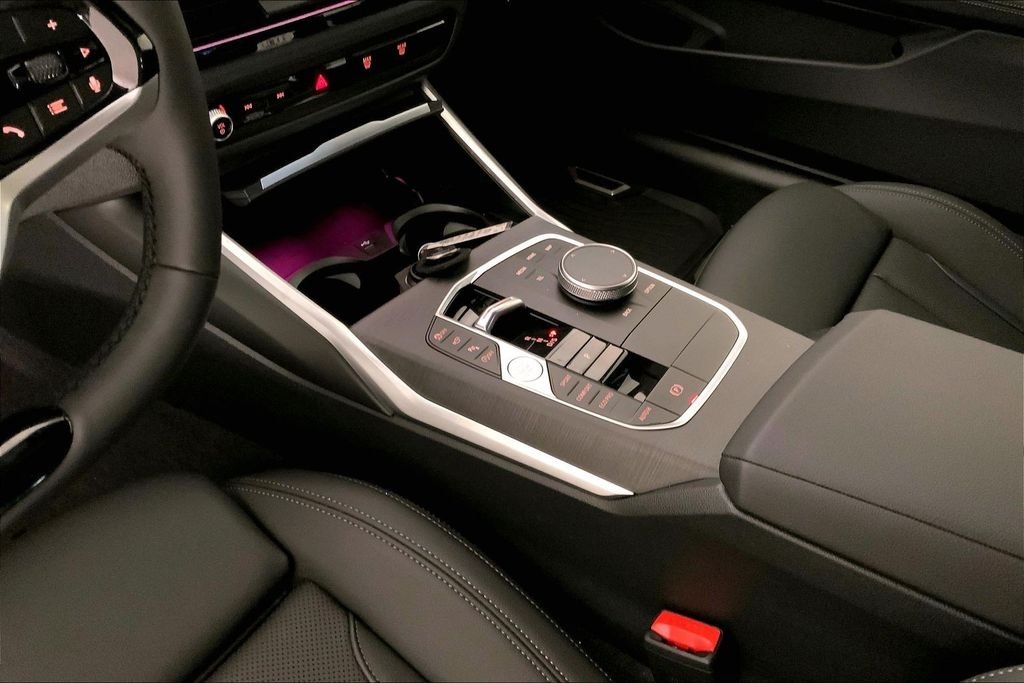 Used 2026 Skyscraper Grey Metallic BMW  image 6