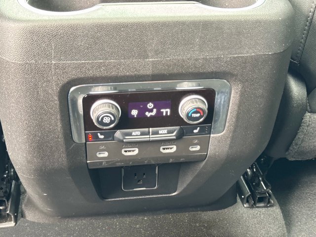 Used 2024 Black Chevrolet Premier image 17