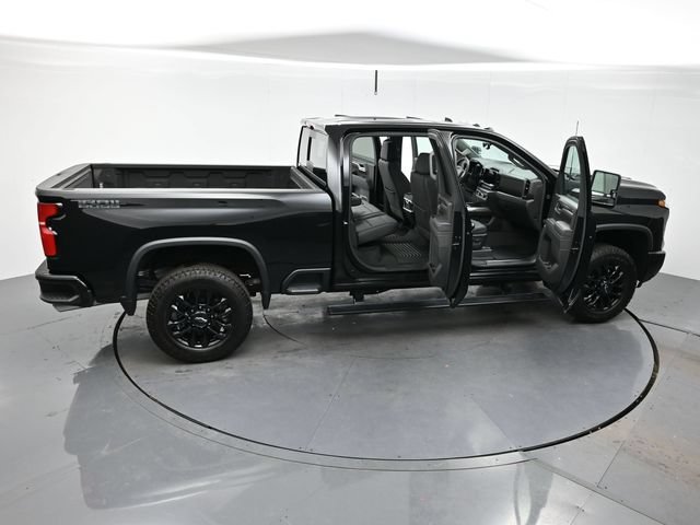 Used 2025 Black Chevrolet LTZ image 46