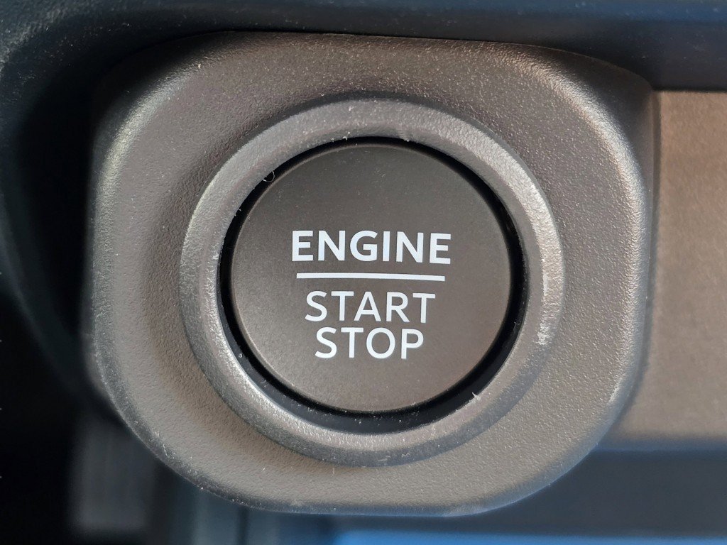 New 2026 Oxford White Ford XLT image 10