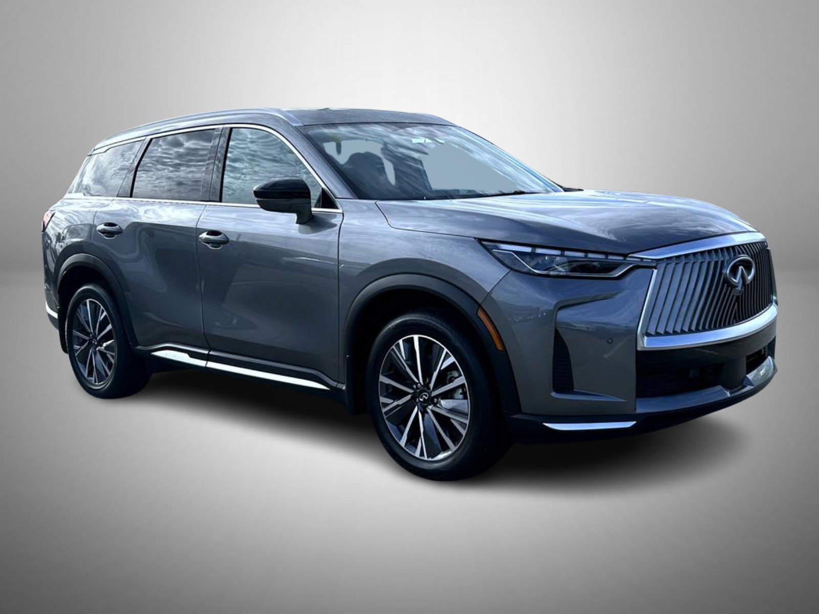 Used 2026 Gray INFINITI LUXE image 3