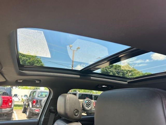 Used 2020 Red Chevrolet RS image 18
